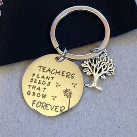 Teach zip pouch & keychain - Picture 3 of 4